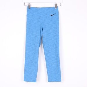 Nike Legendary Tight Training Crops